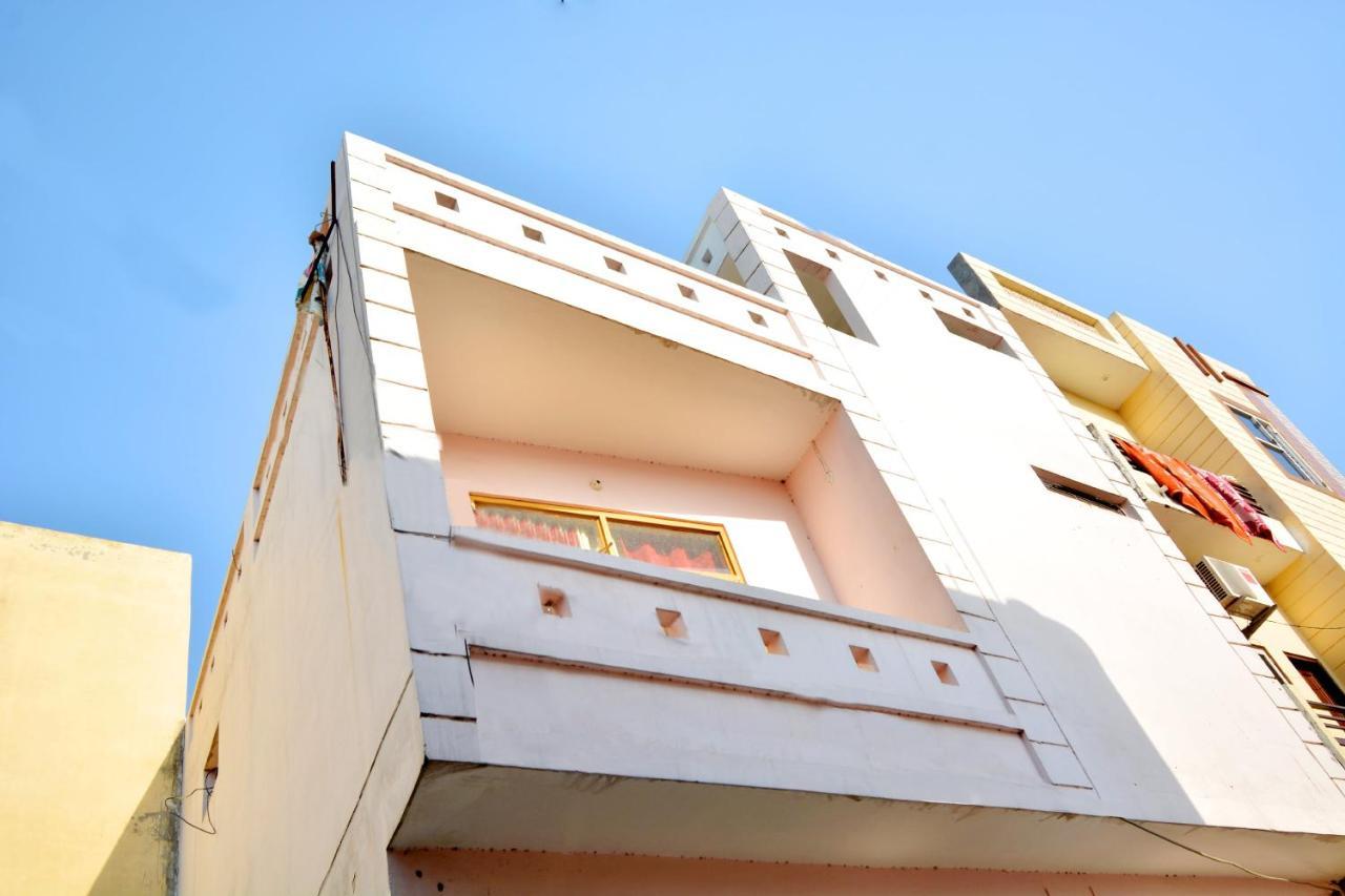Oyo 40306 White House Otel Jalandhar Dış mekan fotoğraf