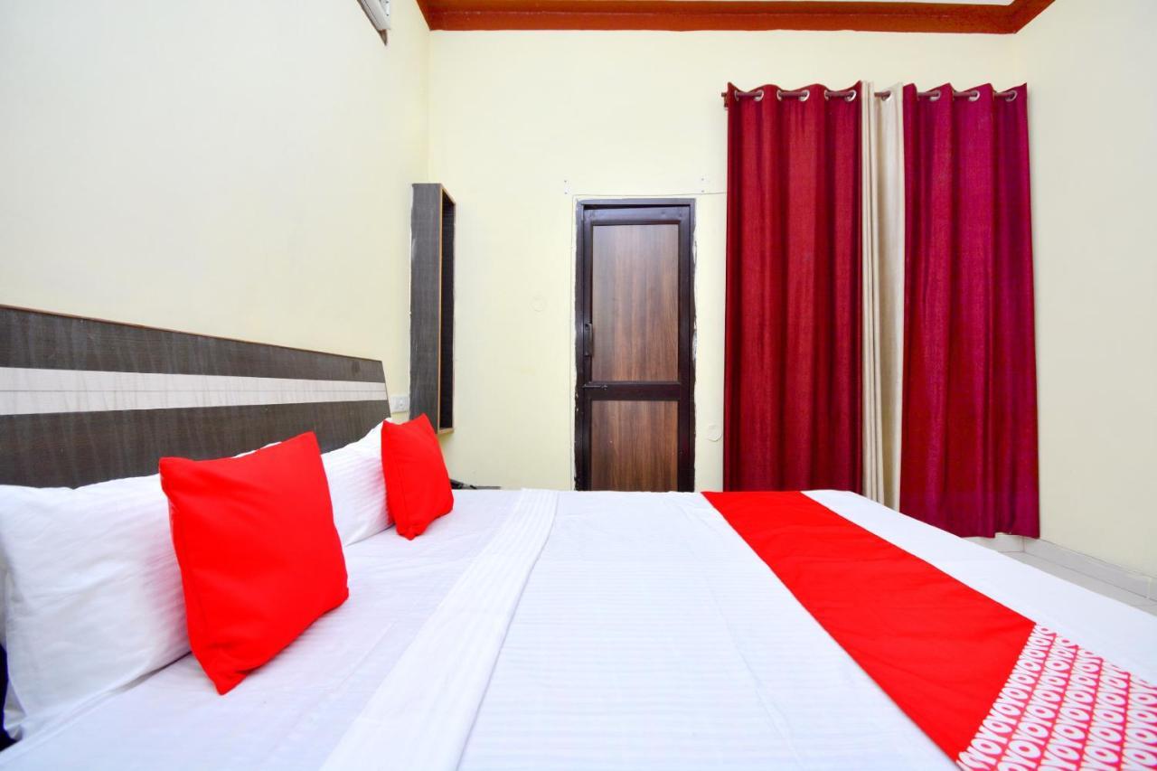 Oyo 40306 White House Otel Jalandhar Dış mekan fotoğraf
