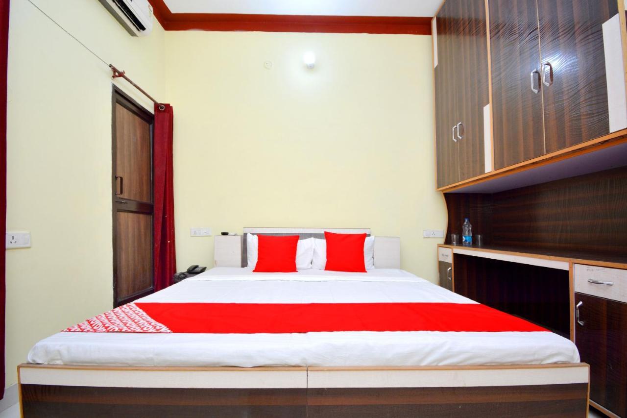 Oyo 40306 White House Otel Jalandhar Dış mekan fotoğraf