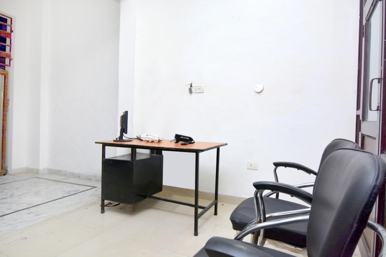 Oyo 40306 White House Otel Jalandhar Dış mekan fotoğraf