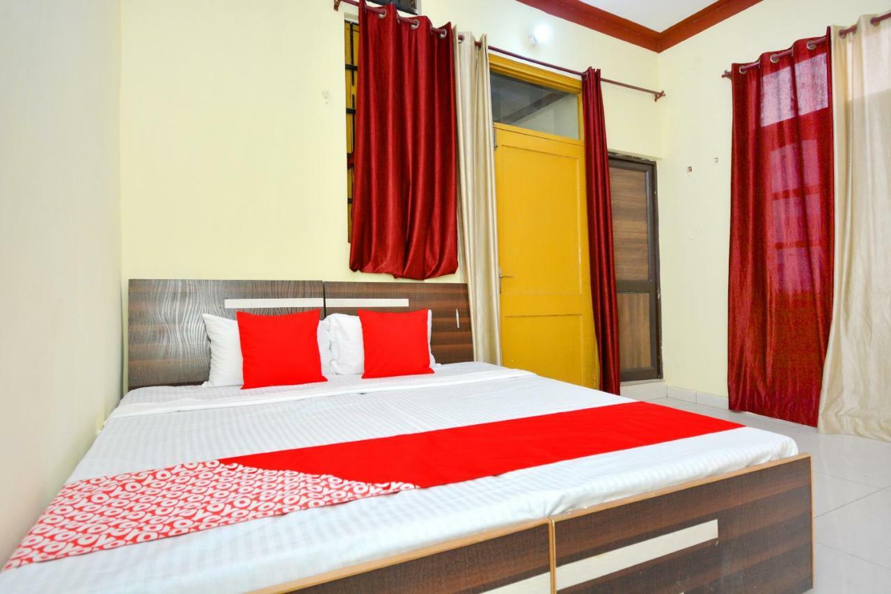 Oyo 40306 White House Otel Jalandhar Dış mekan fotoğraf
