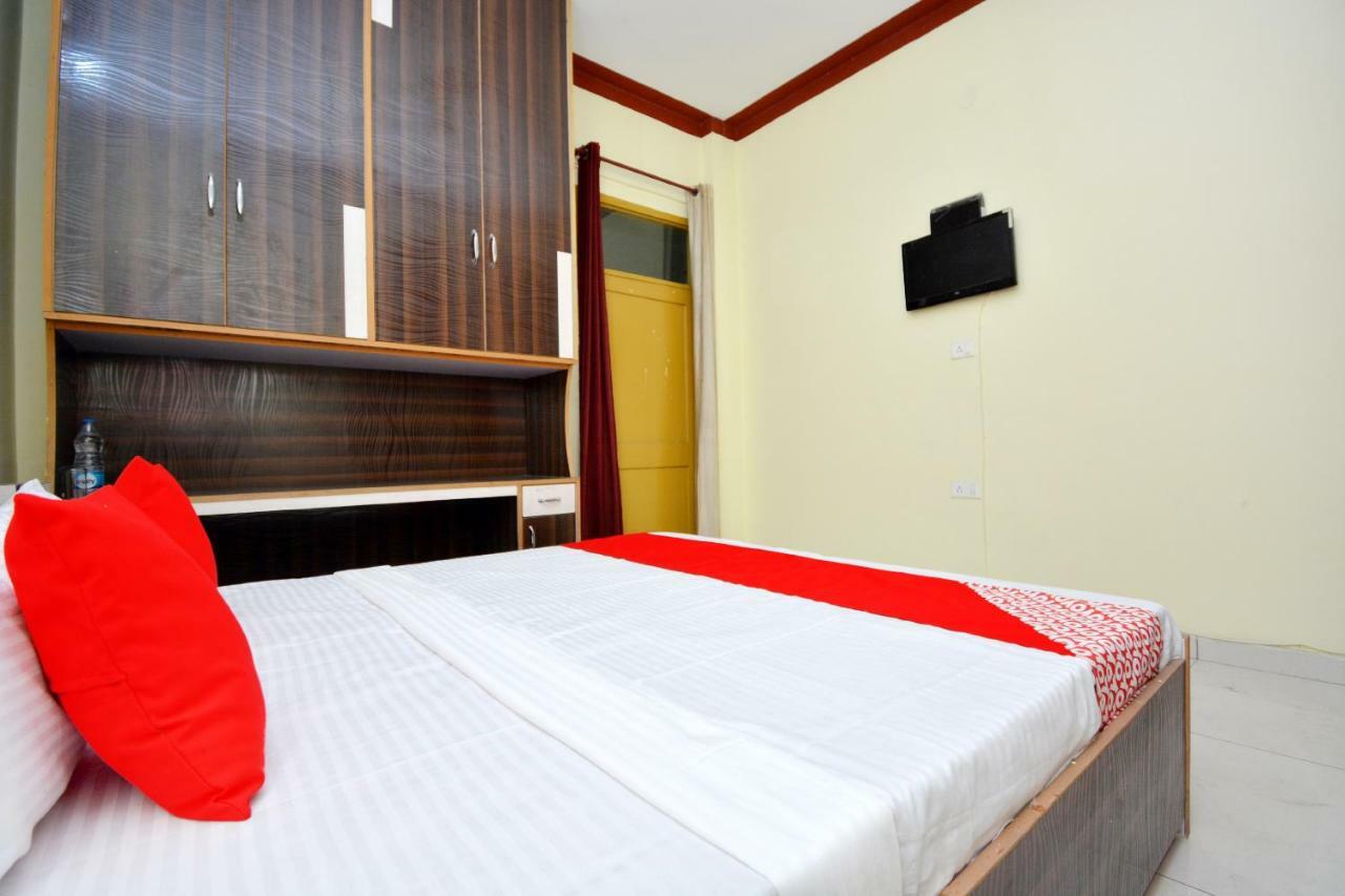 Oyo 40306 White House Otel Jalandhar Dış mekan fotoğraf